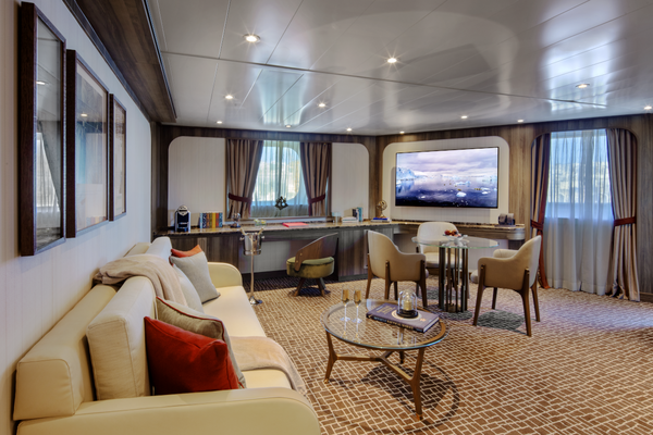 SEABOURN Seabourn Venture Owner's Suite 1.png